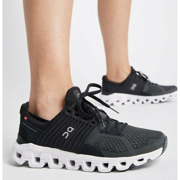 On Running Shoes - On Cloud Cloudswift 3 Women's Size 9 Running Shoes Black White Sneakers EUC